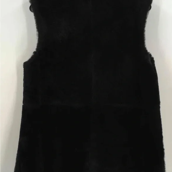 New DesignerAkris Punto Black Lambskin Fur Reversible Open Front Vest, Coat 10